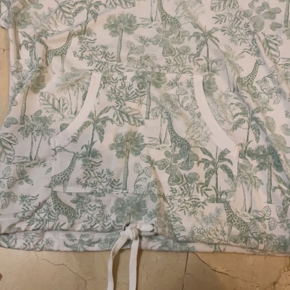 Giraffe Safari Hooded Short Sleeve Shirt - Picture 2 of 7